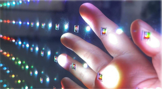 Διαφανής γυάλινη οθόνη LED P3.91mm Ολογραφική σειρά ανανεώστε 3840Hz