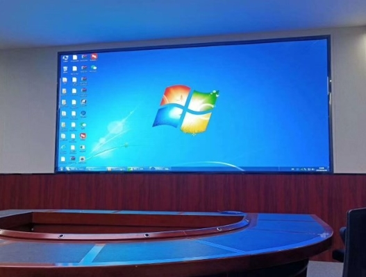 Ευρεία γωνία θέασης 140° 800cd/㎡ Οθόνη LED Fine Pitch για τάση εισόδου AC220V