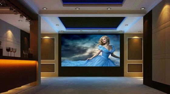 Ευρεία γωνία θέασης 140° 800cd/㎡ Οθόνη LED Fine Pitch για τάση εισόδου AC220V