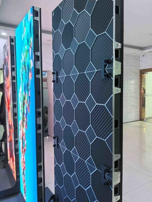 HD Indoor P2.5 αναδιπλούμενη αφίσα LED οθόνης για εμπορικό κέντρο Video Wall