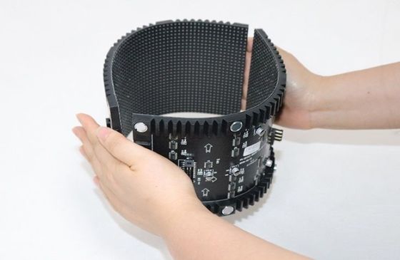 Εύκαμπτη στήλη οθόνης LED με ROHS για διαφήμιση καταστημάτων λιανικής από την Κίνα