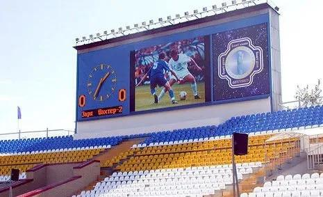 Υπαίθριος οδηγημένος τηλεοπτικός τοίχος 1R1G1B 3 συνήθειας σε 1 επίδειξη των οδηγήσεων P4mm