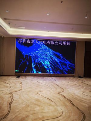 Ψηφιακό τοίχος σήμανσης 3840Hz P4 LED τοίχος βίντεο διαφήμιση 320 * 160mm