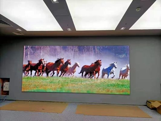 Ψηφιακό τοίχος σήμανσης 3840Hz P4 LED τοίχος βίντεο διαφήμιση 320 * 160mm