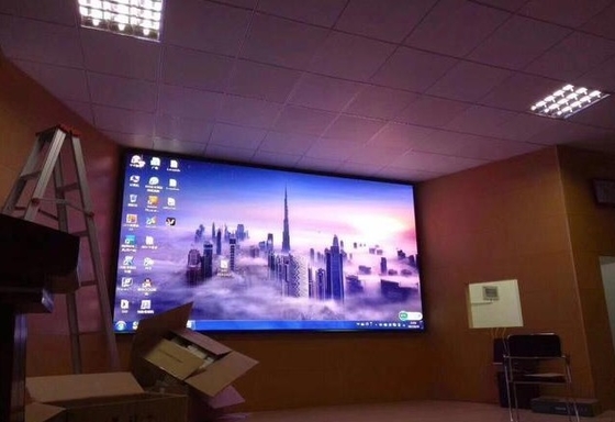 Ανθεκτικό τηλεοπτικό γραφείο 320×160mm 3840hz τοίχων επίδειξης των εσωτερικών οδηγήσεων Longda