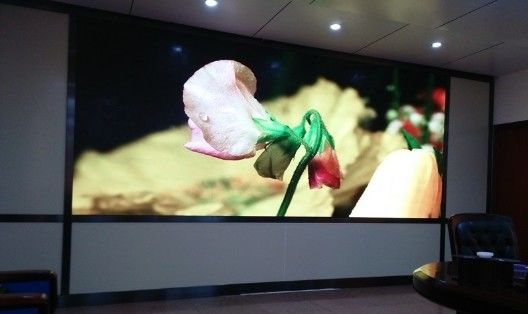 Εσωτερική P2. 5 μικρές οθόνες οθόνης με LED υψηλής ευκρίνειας 3840hz για εταιρικά γραφεία