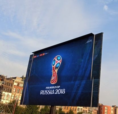 ODM P3.076 Outdoor LED Video Walls Led Billboard Fixed ISO14001 1R1G1B Διαφήμιση